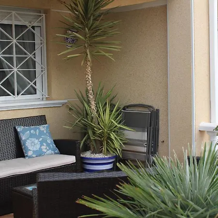 Apartment 2 Bedroom Townhouse In
