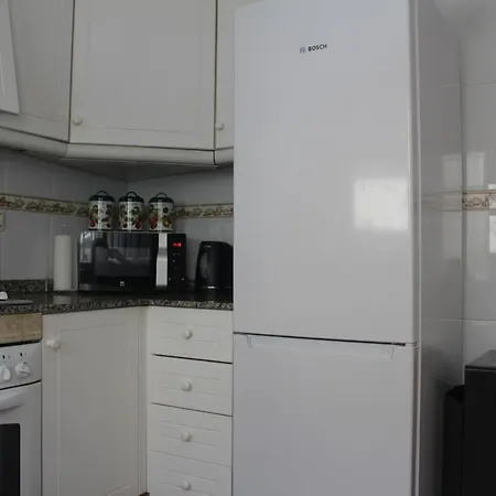 Apartment 2 Bedroom Townhouse In *